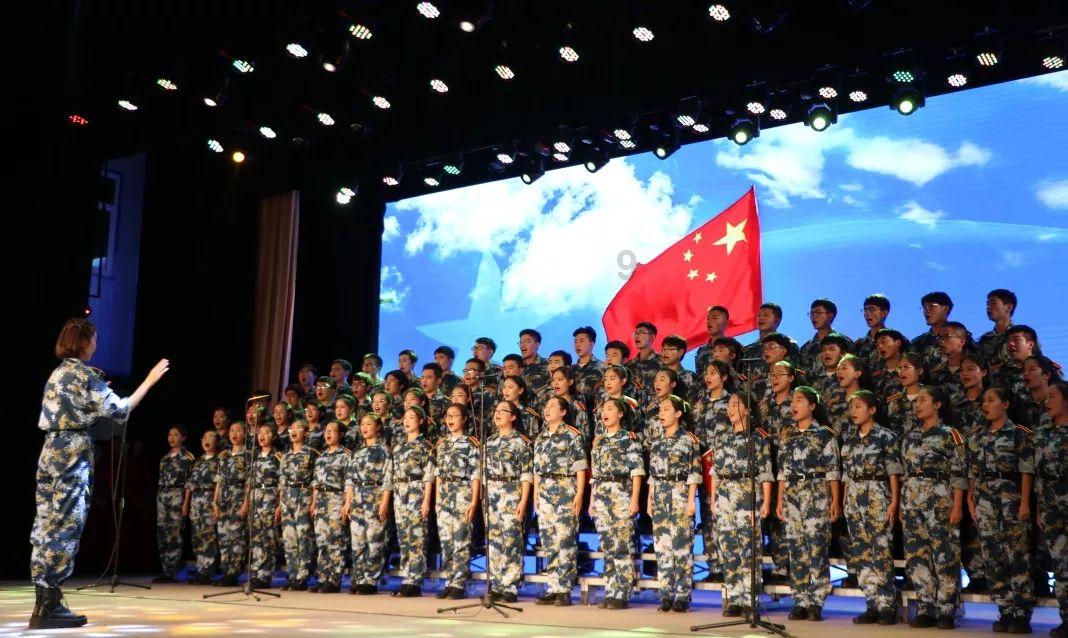 我和一个女的结婚后我平时叫她老公，我什么时候叫她老公什么时候叫她老婆好呢？游戏画面